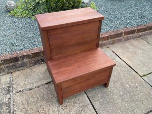 how not to varnish hot tub steps when new